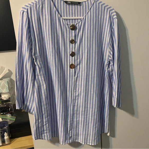 ZARA Blue and White Linen Blend Tunic Top Blouse with Gold Button Detail. Size S - Picture 4 of 14